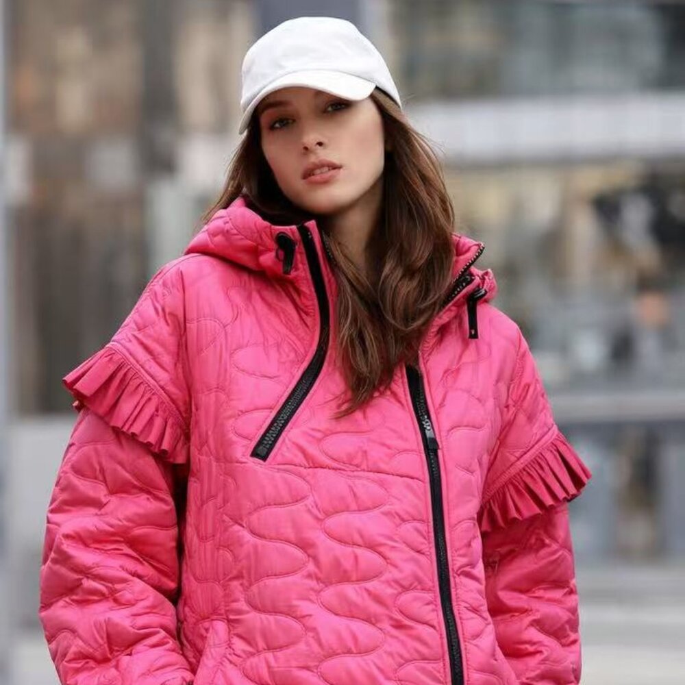 ✨ Stylish Quilted Down Jacket – Size M/L (New with Tags) ✨